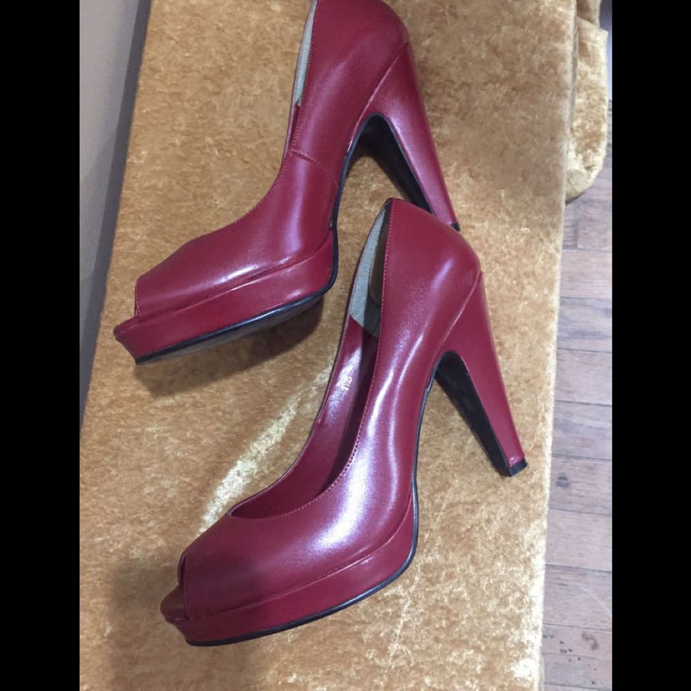Peep toe Platform shoes red
